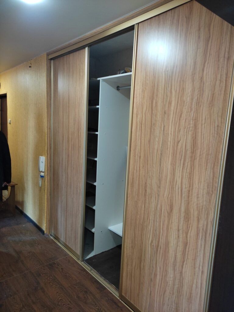 Сдаётся трёхкомнатная квартира